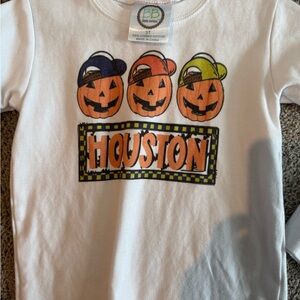 “HOUSTON” Tshirt. 3T, never worn. No stains, pet free home. Halloween addition.